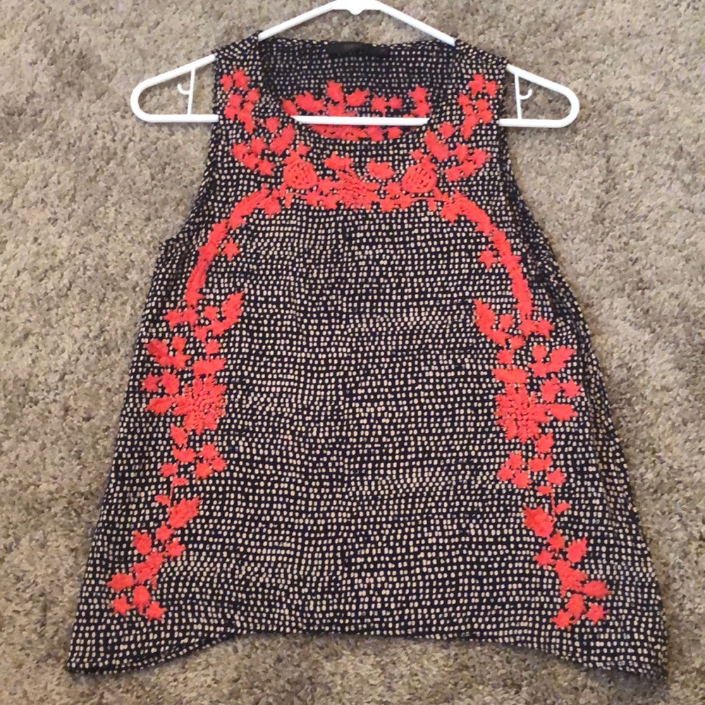 Adorable top 🧡